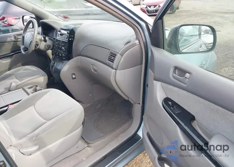 2005 Toyota Sienna Le from USA, damaged, VIN 5TDZA23C25S379724